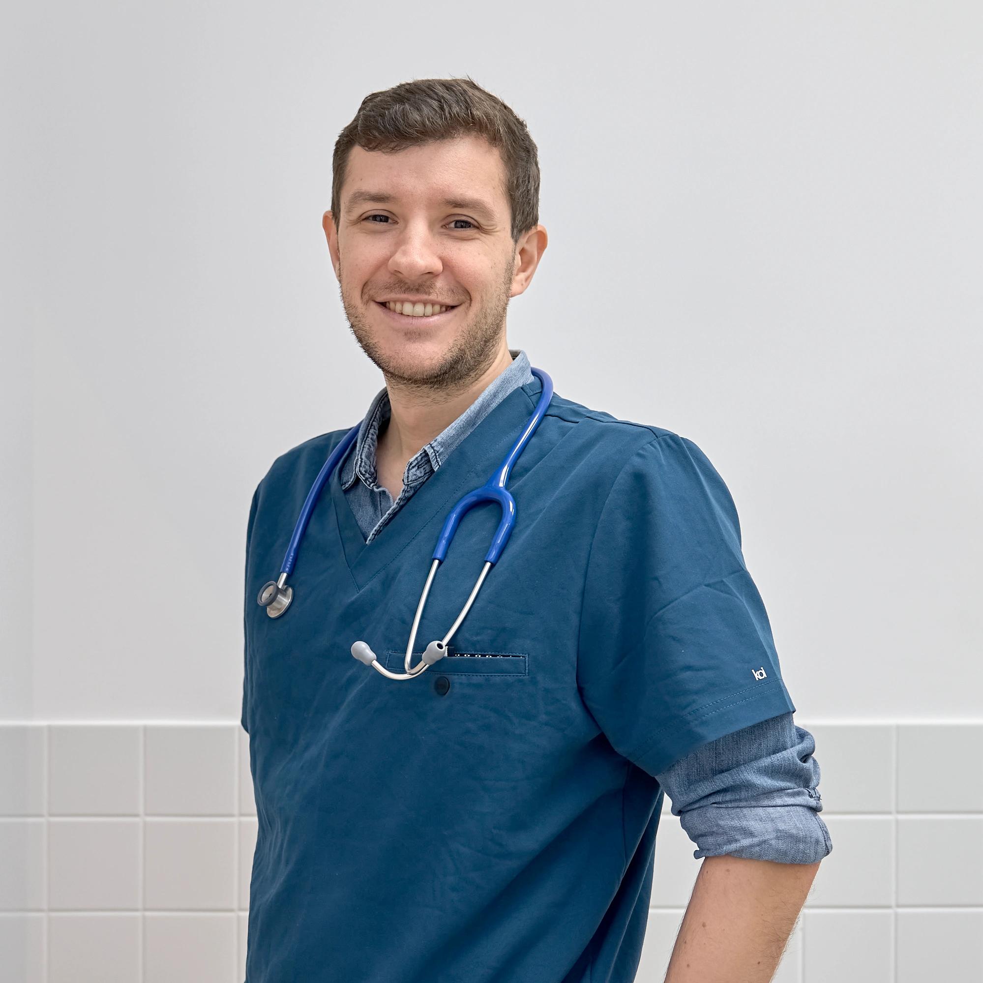Docteur vétérinaire Paul RAYMOND